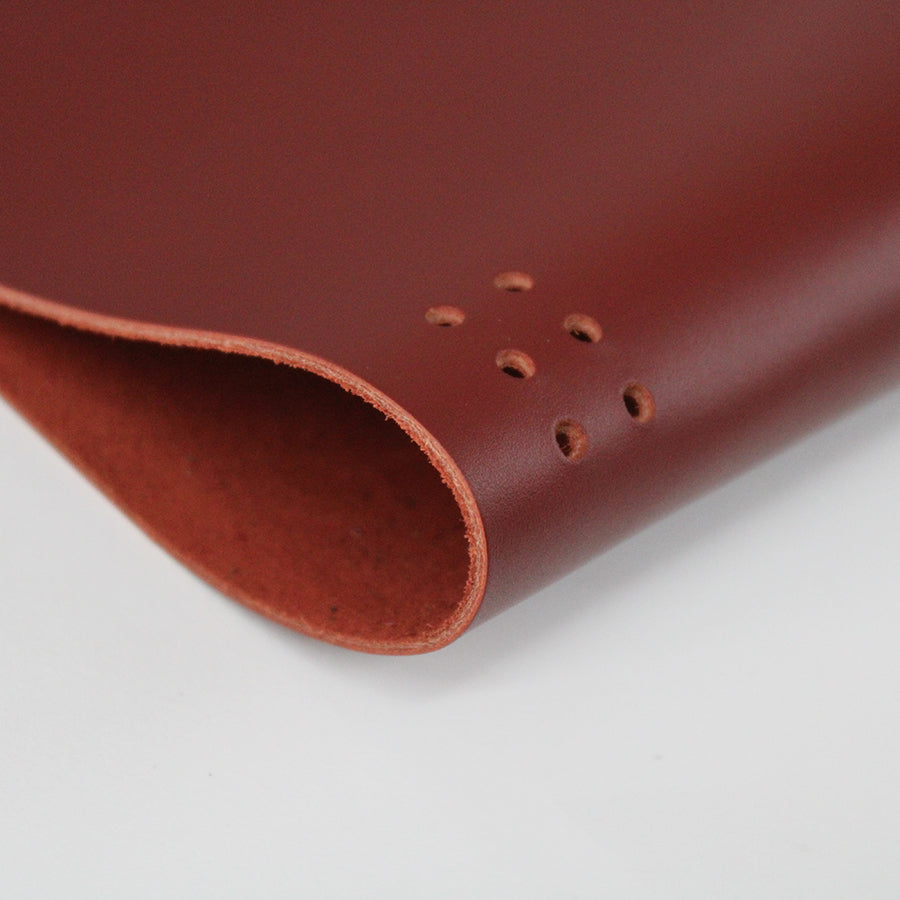 Cubierta de piel vacuno color burdeos – A5 y Pocket