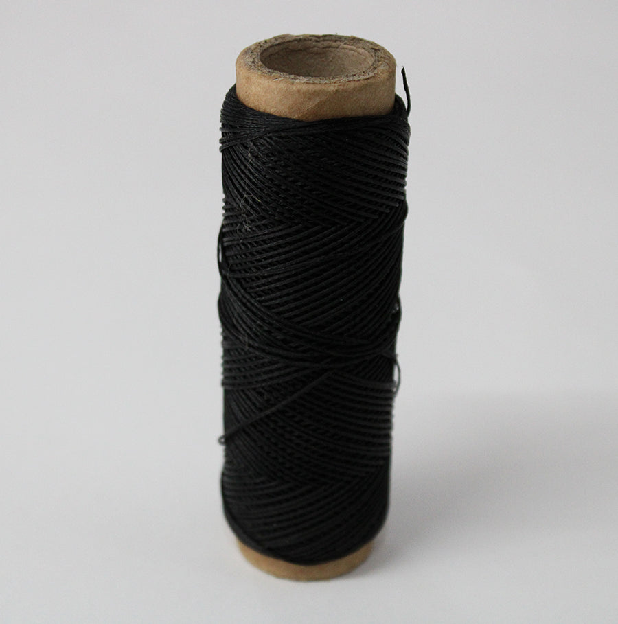 Hilo trenzado negro parafinado de 0,6mm