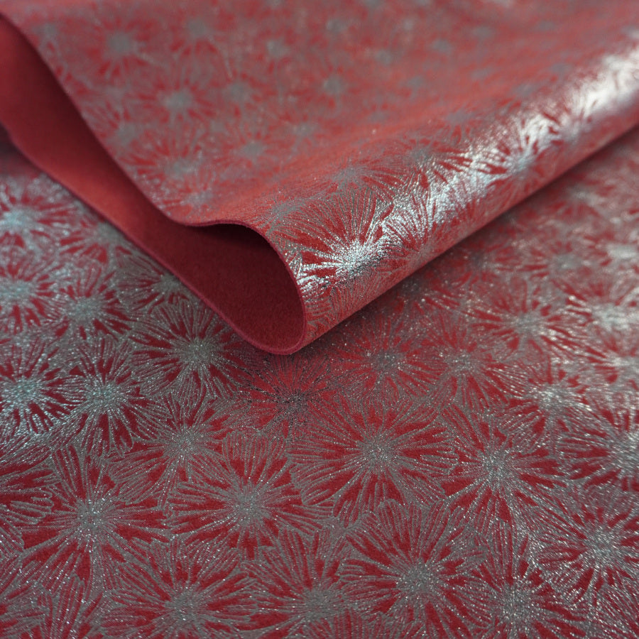 Retal de serraje de fantasía flores plata rojo