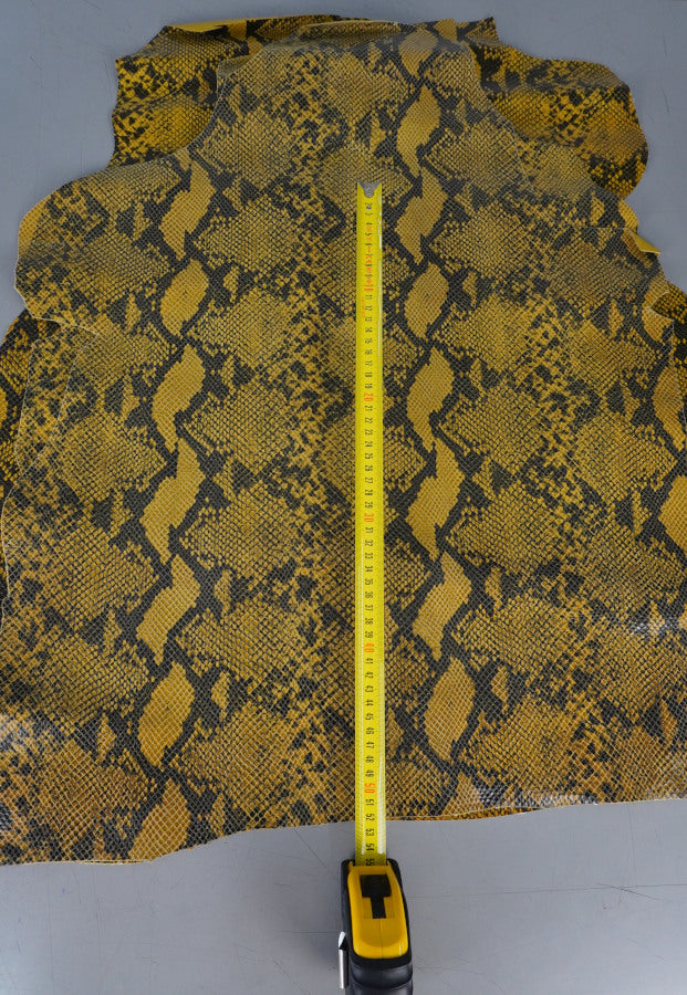 Piel de cabra serpiente amarillo
