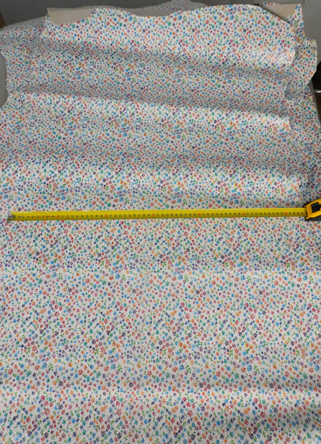 Piel de cerdo serraje estampado flores pequeñas