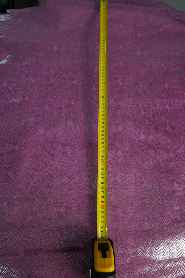 🐐 Cabra serpiente rosa