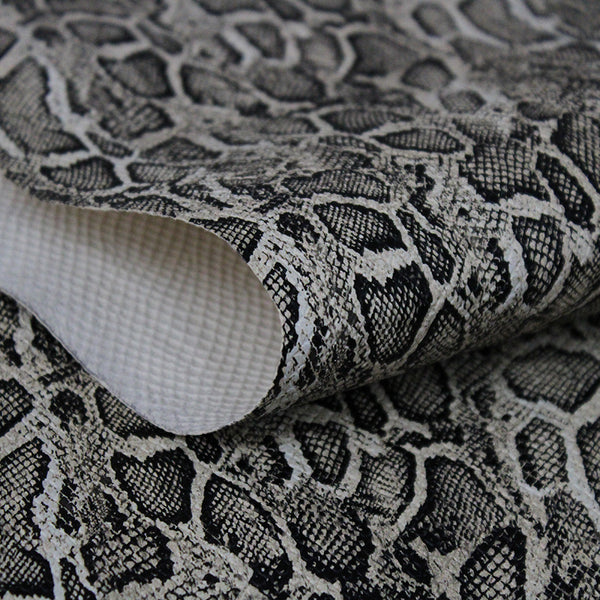 ✨ Cabra fantasía serpiente