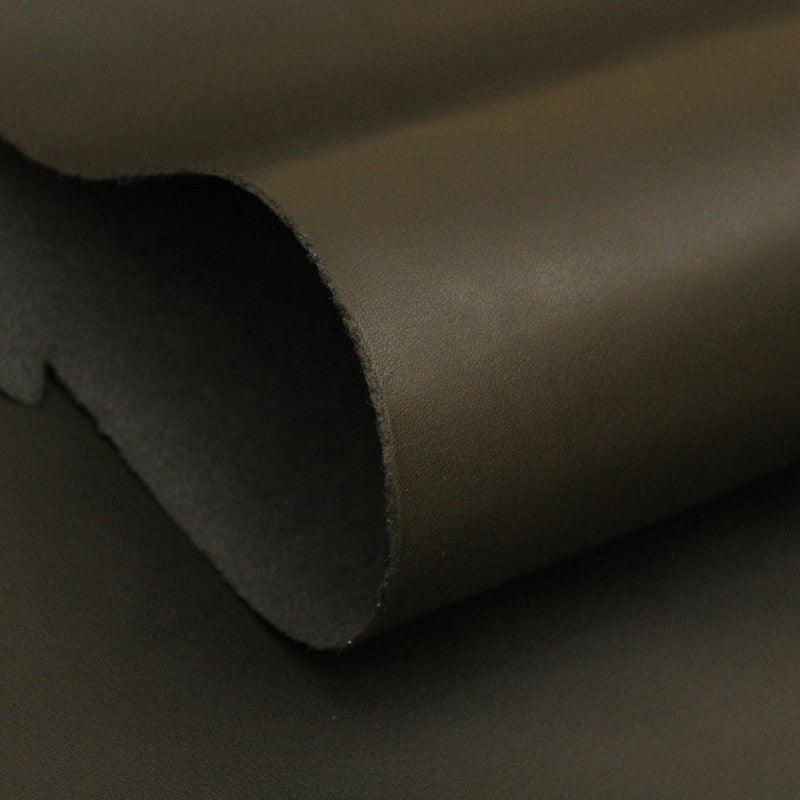 Color marino oscuro-Piel de vacuno - Piel para artesanos